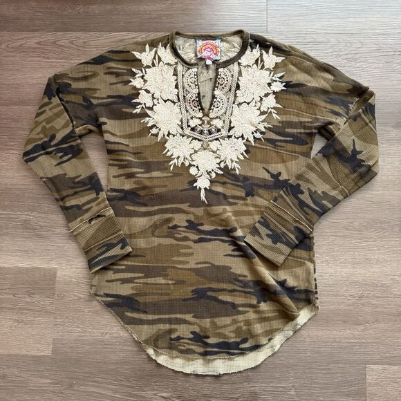 Johnny Was Top Women Small Camo Thermal Embroidered Long Sleeve Shirt - Picture 1 of 6